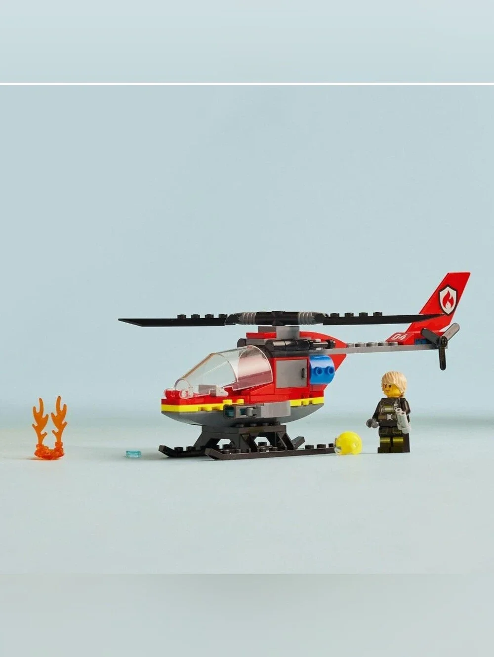 LEGO City Fire Rescue Helicopter W/pilot. Ages 5+ 85 PCS NWT